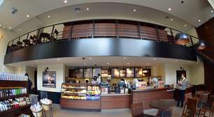 Starbucks inaugura loja com espaço pet em SP