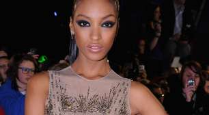 Jourdan Dunn é cortada do desfile da Dior por ter seios grandes