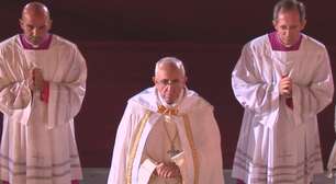 Papa incentiva jovens a saírem às ruas: 'Jesus não ficou no casulo'