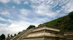 Pirâmide perto de Puebla é o maior monumento da humanidade