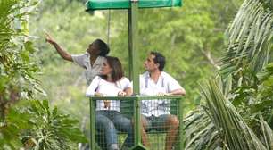 Teleférico faz viagem sobre floresta na Cidade do Panamá