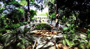 Com biblioteca, café e jardins, parque é destaque em Caracas