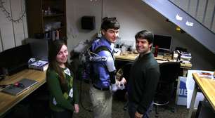 Estudantes criam braço robótico capaz de ampliar força do usuário