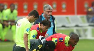 Felipão põe em prática confiança em Oscar e repete Seleção