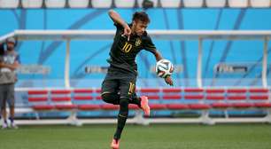 Com "vai Corinthians", Seleção treina em estádio da abertura