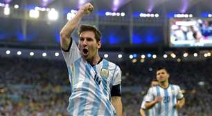 Argentinos reprovam atuação, mas comemoram golaço de Messi