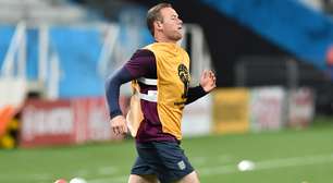 Pressionado, Rooney encara Uruguai por vaga e gol em Copas