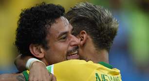 Neymar brinca com "bigodudo" Fred: "disse que não falharia"