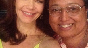 "Helena e Rosa", diz Julia Lemmertz em foto com Tânia Toko