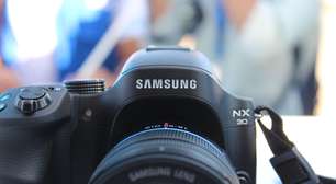 Samsung NX 30 é dedicada a pessoas com gosto pela fotografia