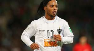 Jornal: Ronaldinho pode jogar no Grêmio antes de ida aos EUA