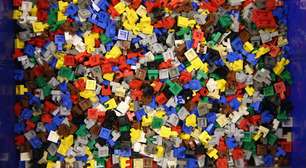 Homem cria braço ciborgue com peças de Lego