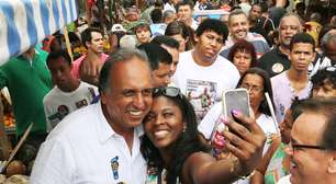 Pezão é reeleito para o governo do Rio com 55% dos votos