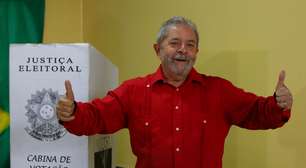 Lula não crê em golpe, mas compara Aécio a Carlos Lacerda