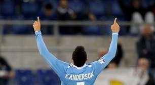 Com gol de Felipe Anderson, Lazio avança na Copa da Itália