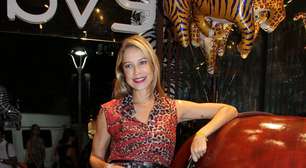 Grávida de gêmeos, Luana Piovani vai a festa de grife no Rio