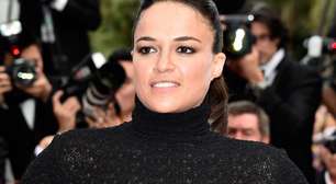 Sem sutiã, Michelle Rodriguez é traída por flashes em Cannes