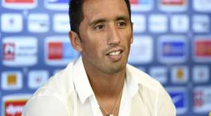 Na Alemanha, Mattos tenta adiantar acordo por Lucas Barrios