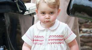 Por R$ 500, roupa usada por príncipe George esgota em horas