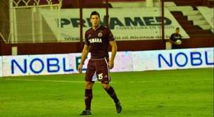 Zagueiro do Lanús morre aos 26 anos vítima de acidente