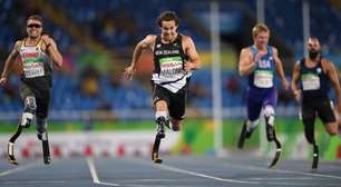 Com prótese financiada por torcedores, neozelandês ganha ouro e bate recorde mundial na Rio 2016