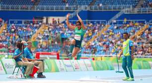 Silvânia Costa é ouro no salto; Lorena Spoladore é bronze