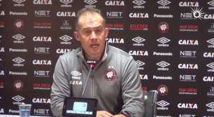 ATLÉTICO-PR: Eduardo Baptista comenta sobre Grafite.