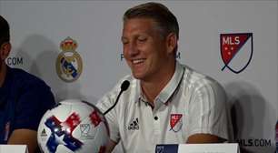 Schweinsteiger brinca que pode "ganhar a Copa do Mundo" com o MLS All Stars