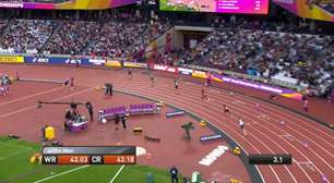 Van Niekerk registra a terceira classificação mais rápida para a final dos 400m