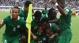 Meia do Arsenal marca, Nigéria vence e é 1ª africana na Copa