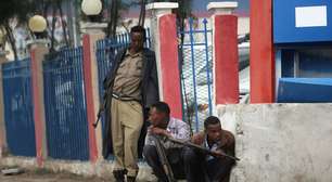 Somália: homem-bomba mata ao menos 18 em academia da polícia