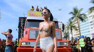 Bruna Marquezine arrasa no look para o Bloco da Favorita que tem homenagem a Neymar!