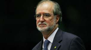 Justiça determina soltura de Azeredo, ex-governador de MG