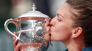 Halep bate Stephens, encerra tabu e conquista 1º Grand Slam