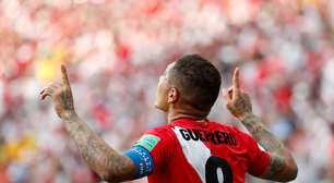Guerrero marca, Peru vence bem e elimina Austrália da Copa