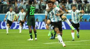 Em jogo sofrido, Argentina vence a Nigéria e segue viva