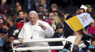 Papa culpa escândalos na Igreja por afastar jovens