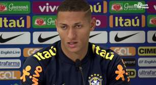 SELEÇÃO: Richarlison 'zueiro'! Atacante brinca e diz que tio o reprovou na escola: "achei que ele ia me passar"