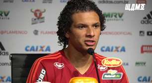 Arão: "Dominar os jogos é uma exigência da torcida do Flamengo"