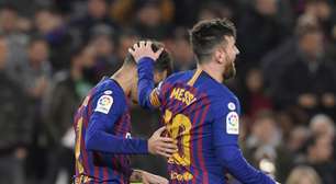 Coutinho brilha, Barcelona faz 6 no Sevilla e vai à semi