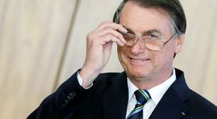 "Por mim, eu botaria 60 (pontos)", diz Bolsonaro sobre CNH