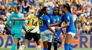 Marta dedica gol histórico na Copa a igualdade de gênero