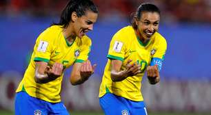 Marta faz história, Brasil vence a Itália e se classifica