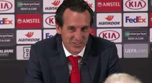 Conferência de imprensa de Emery foi interrompida por anúncio do estádio de Frankfurt