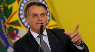 "Lamento, tinha que aprovar", diz Bolsonaro sobre reforma