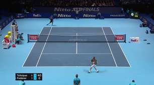 ATP Finals: Tsitsipas v Federer (6-3, 6-4) - melhores momentos