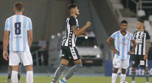 Botafogo bate o Macaé e vence a primeira na Taça Guanabara