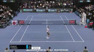 ATP Marseille: Tsitsipas bate Pospisil e avança à semifinal