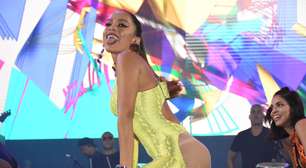 Anitta dança ao lado de bailarina com Síndrome de Down