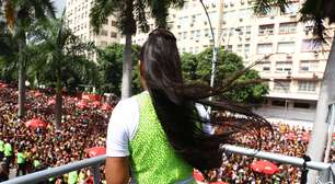 Ludmilla ferve Rio de Janeiro em bloco